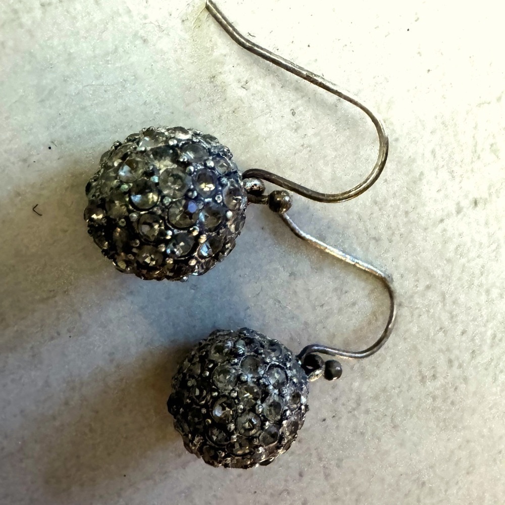 Stella & Dot Essential Pave Drop Earrings - Picture 4 of 4